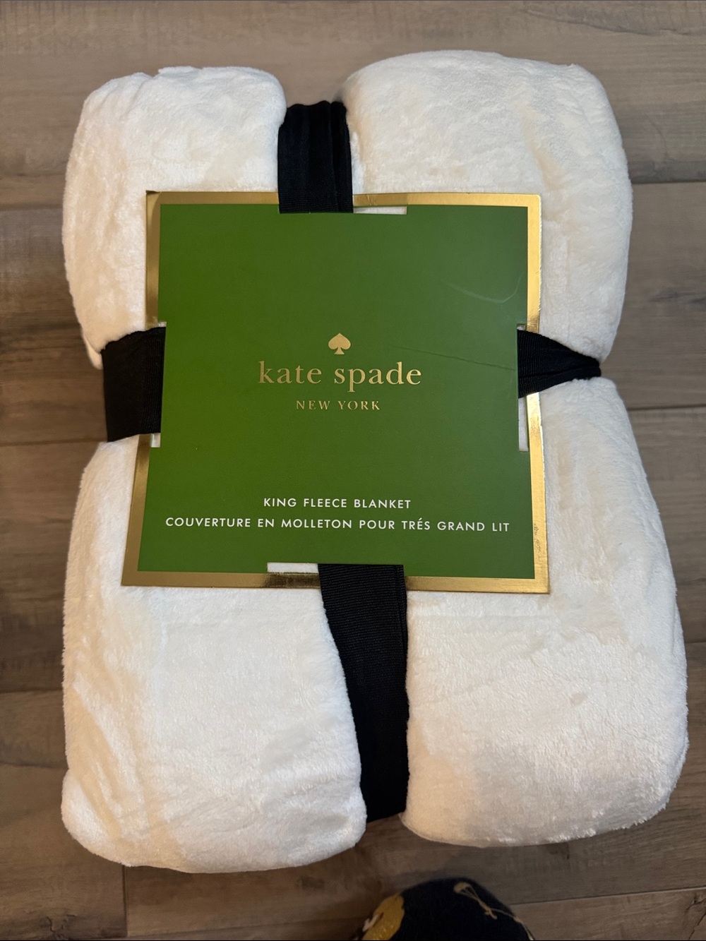 NWT kate spade Cream Plush King Fleece Blanket